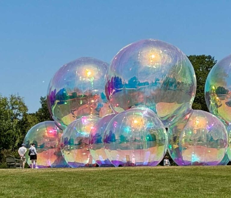Travel Tuesday: Bubbles, Bridges, and the Beauty of Not Going in a Straight Line